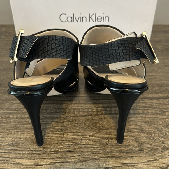 Calvin Klein NEW Black Matte and Snake Print Heels with Gold Buckle - Picture 7 of 9